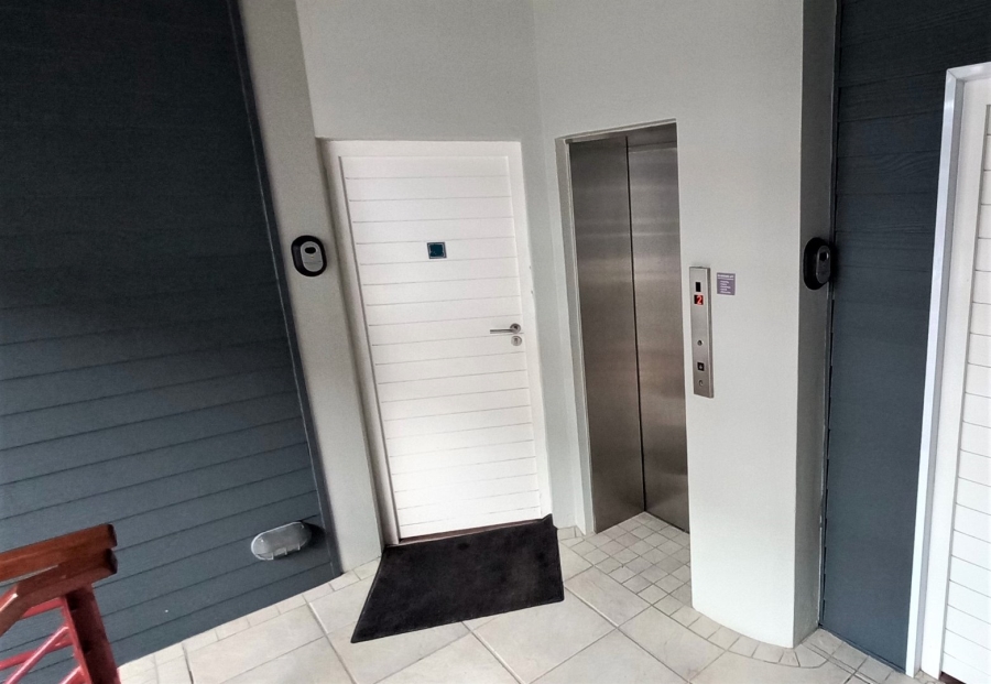 1 Bedroom Property for Sale in Thesen Islands Western Cape